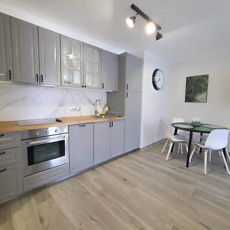 Апартамент Prestige - Private Apartment-bsr Свети Влас