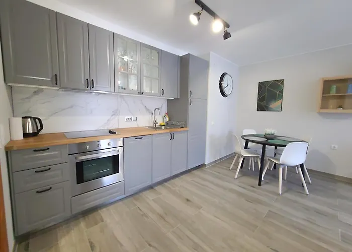 Апартамент Prestige - Private Apartment-bsr Свети Влас