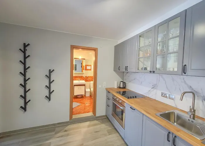 Prestige - Private Apartment-bsr 4*